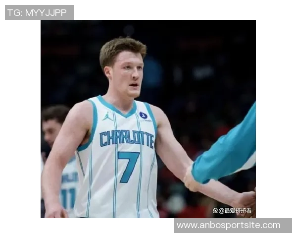 克尼佩尔表现出色4号秀三分球5投全中助球队赢得胜利