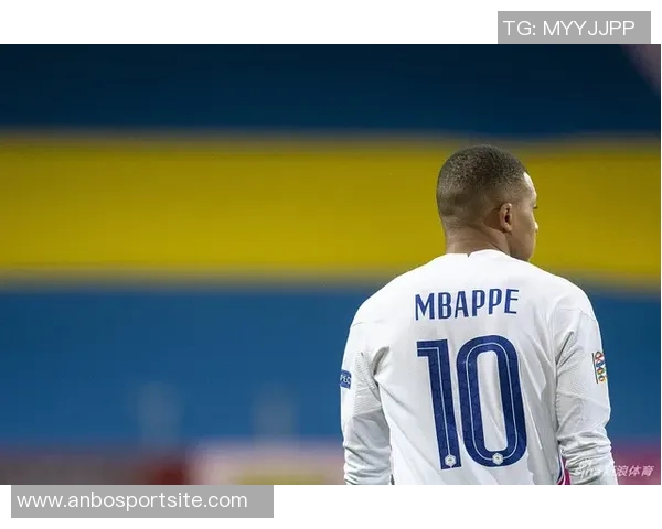 姆巴佩直言在皇马面临压力立志争夺本赛季所有冠军荣耀 姆巴佩直言在皇马面临压力立志争夺本赛季所有冠军荣耀