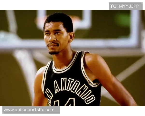 乔治格文谈KD称其为现役最爱球员之一并称两人相似