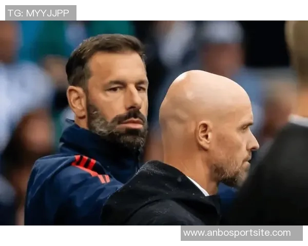 滕哈赫或在等待荷兰国家队教练机会或将转投埃因霍温执教