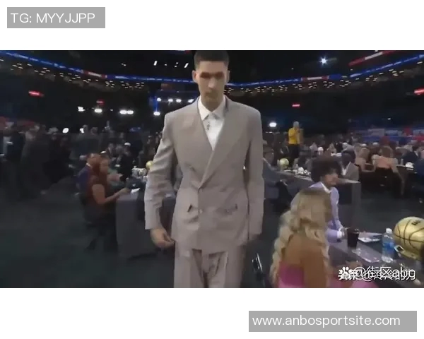 杰明表现出色篮网新星8号秀16分4板5助攻三分球命中率高达50