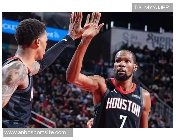 乌度卡称杜兰特状态依旧如昔认真对待比赛毫无下滑迹象