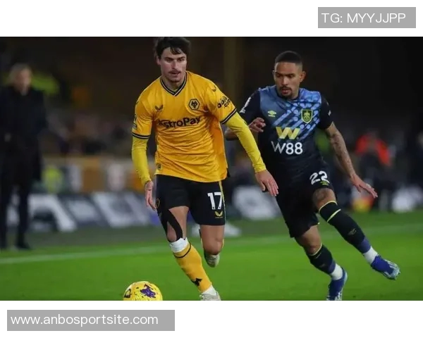 弗莱明接哈特曼传中再进一球伯恩利扩大领先优势狼队陷入困境