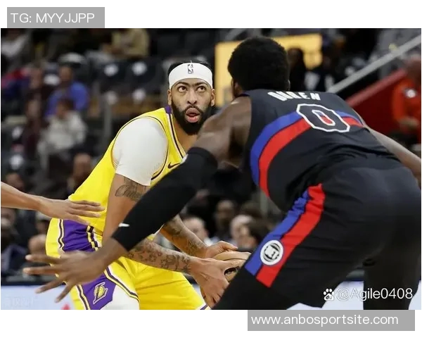 浓眉上半场火力全开13投8中砍下21分6篮板助球队领先对手