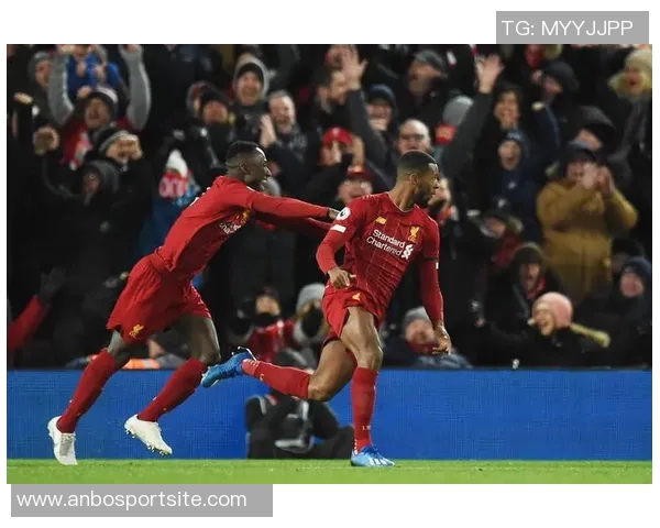 利物浦与小蜜蜂历史交锋回顾五场全胜仅失一球展现强大防守